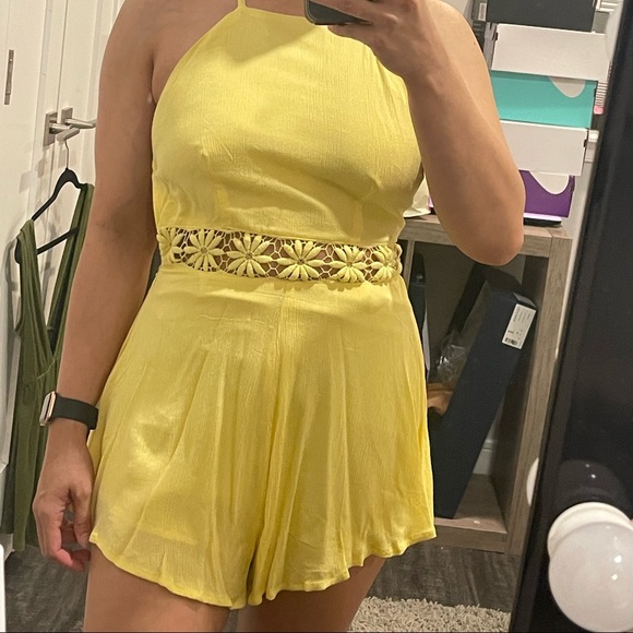 Romper - Picture 2 of 4